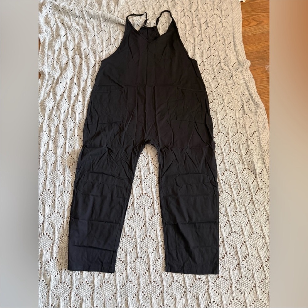 Black Sleeveless Jumpsuit - Picture 6 of 7